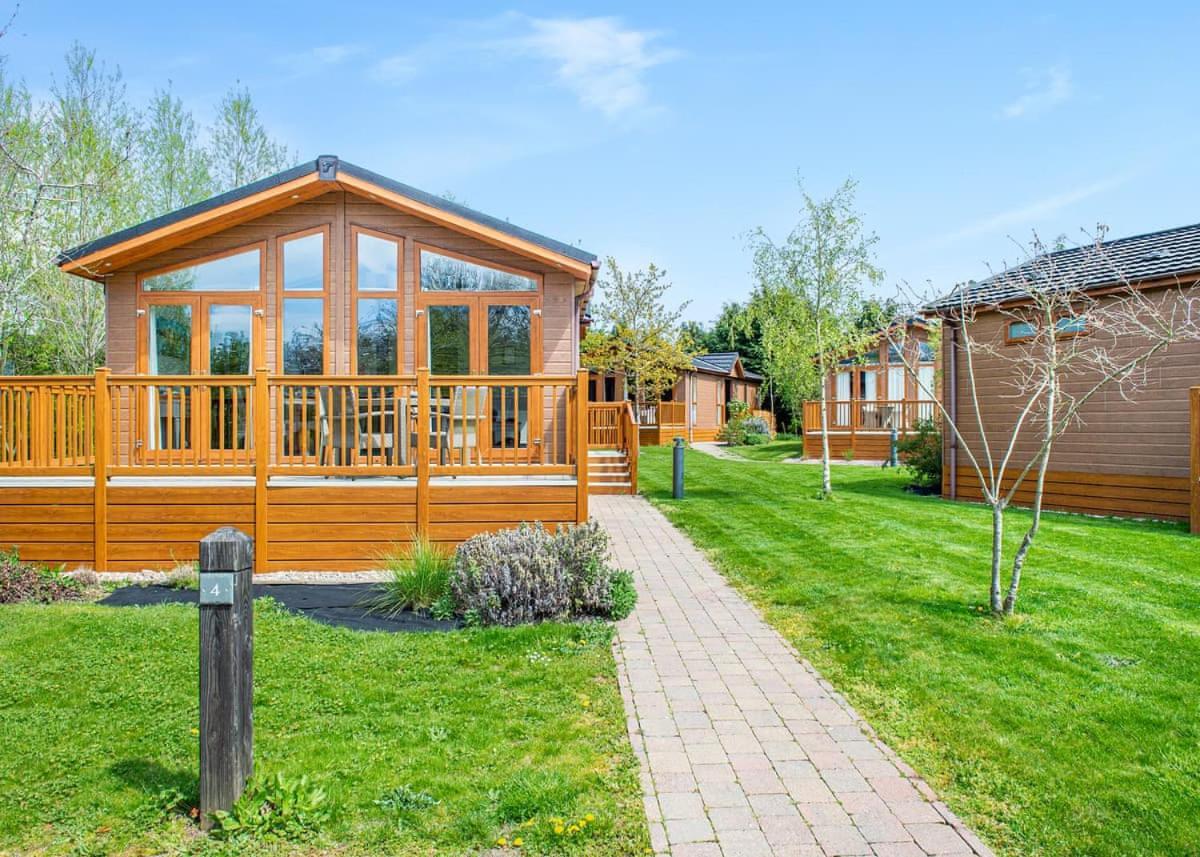 Canterbury Reach Lodge Retreat Petham Extérieur photo