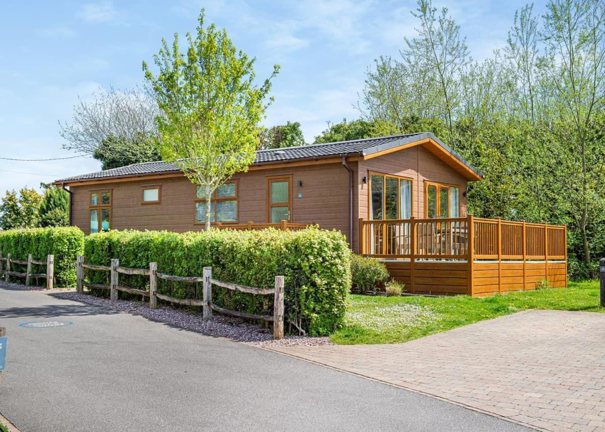 Canterbury Reach Lodge Retreat Petham Extérieur photo